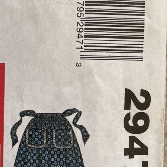 McCalls 2947 Misses Apron Sewing Pattern - NEW Uncut - 1 Pattern with 8 Looks - Picture 2 of 5